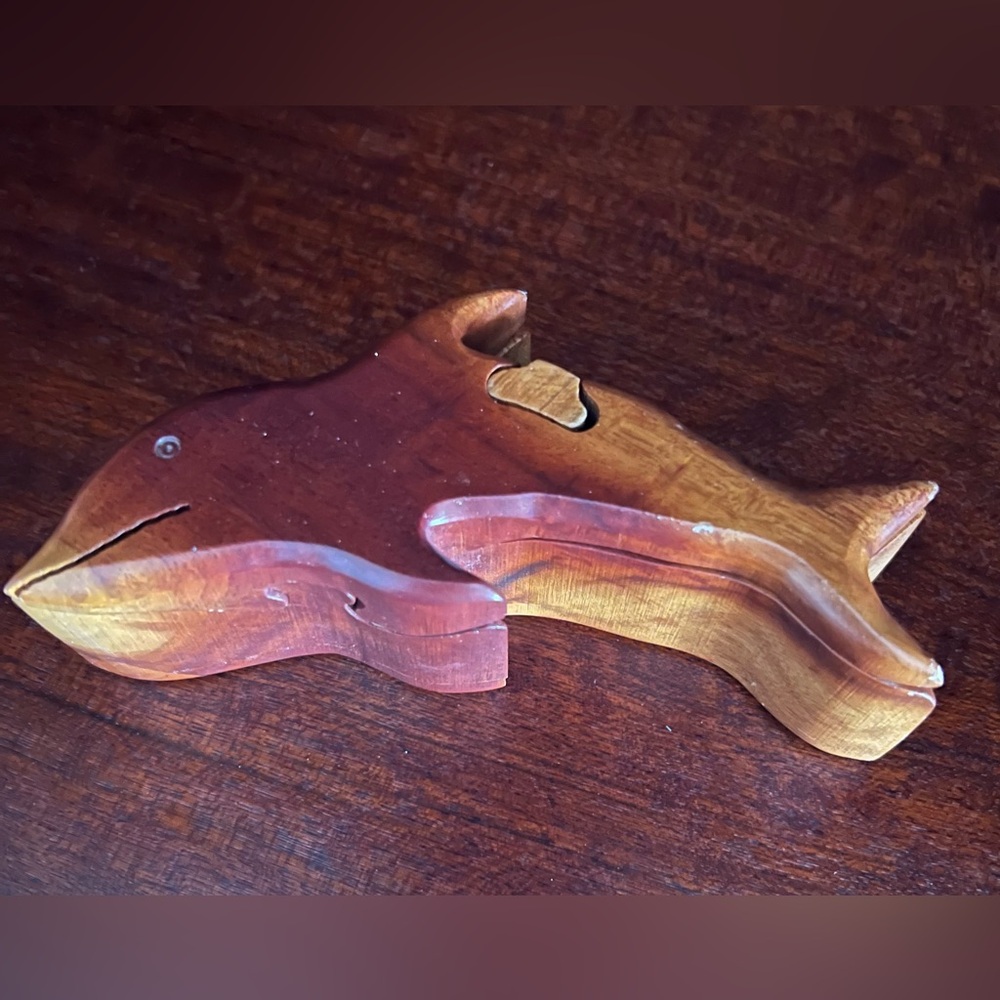 Multicolor wood dolphin puzzle box, EUC. Vintage.